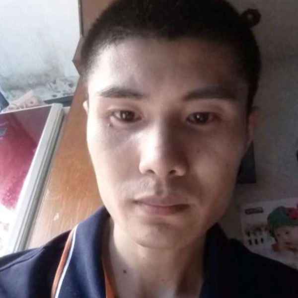 重庆43岁单身帅哥真诚找对象-龙岗征婚相亲网