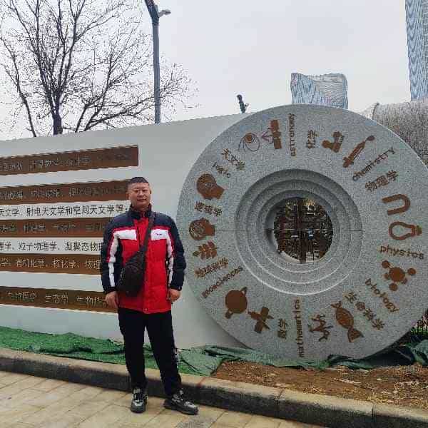 山东48岁单身帅哥真诚找对象-龙岗征婚相亲网