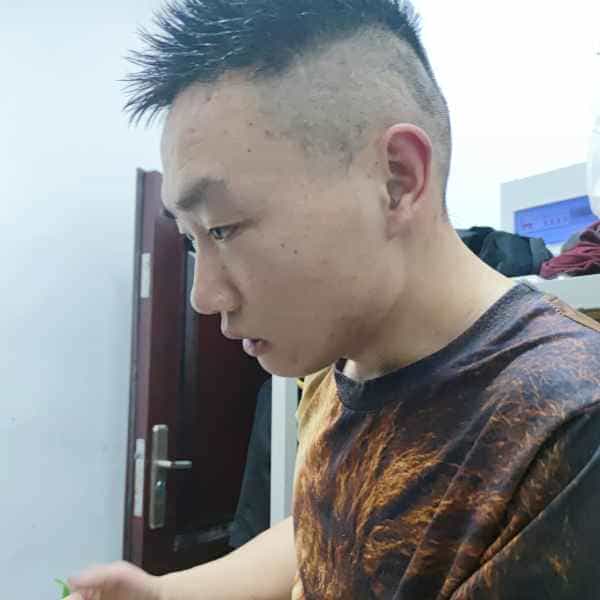 四川28岁单身帅哥真诚找对象-龙岗征婚相亲网