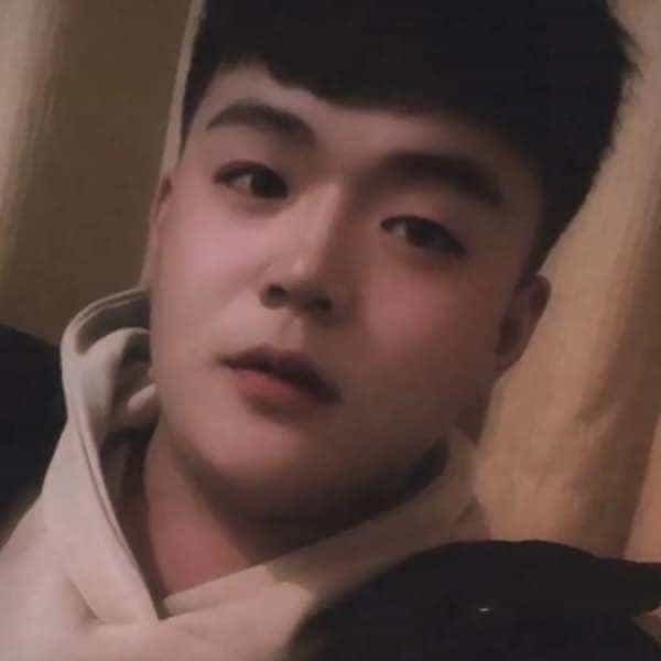 山东25岁单身帅哥真诚找对象-龙岗征婚相亲网