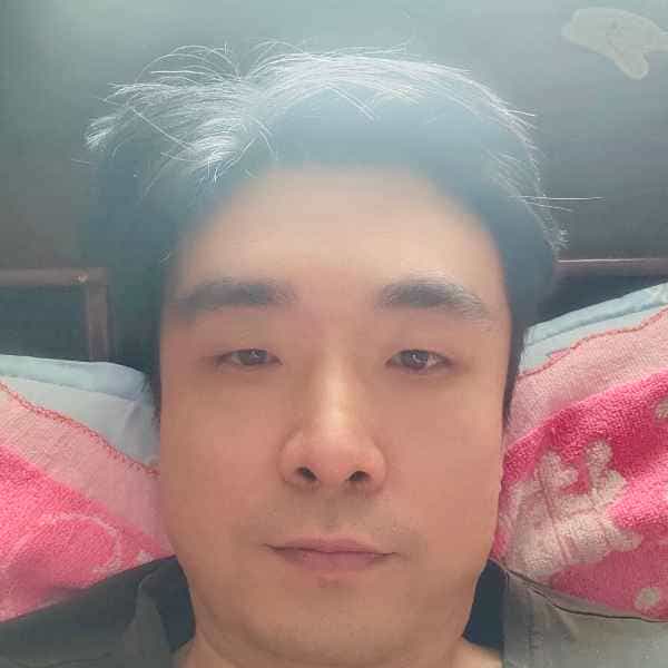 河南42岁单身帅哥真诚找对象-龙岗征婚相亲网