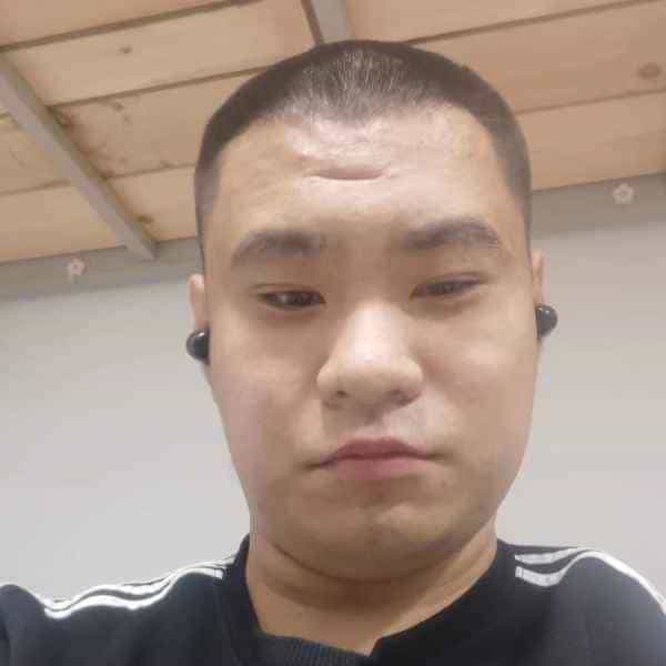 山东24岁单身帅哥真诚找对象-龙岗征婚相亲网