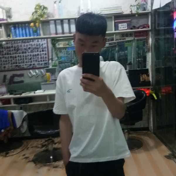 河南23岁单身帅哥真诚找对象-龙岗征婚相亲网
