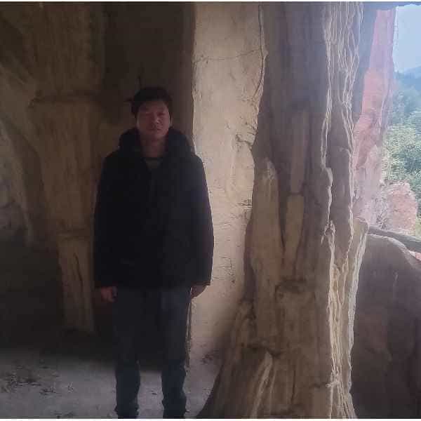 湖北34岁单身帅哥真诚找对象-龙岗征婚相亲网