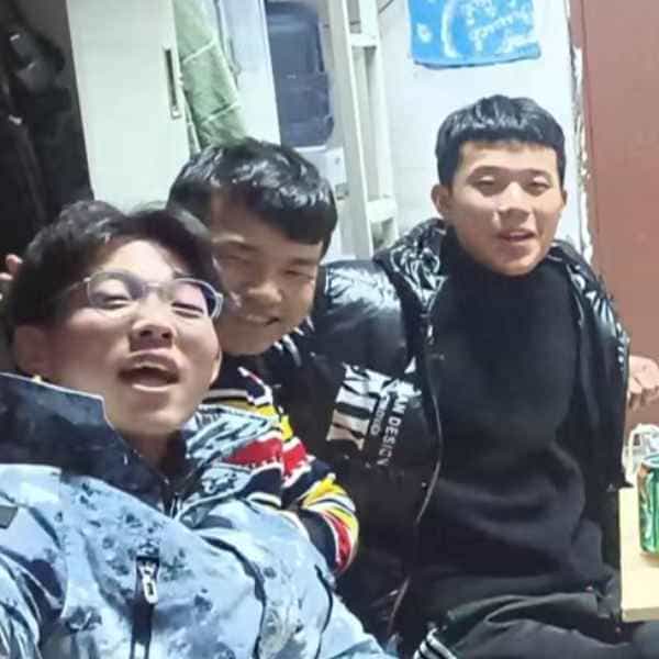 河南27岁单身帅哥真诚找对象-龙岗征婚相亲网