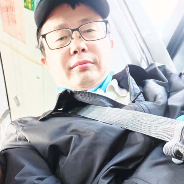 上海56岁单身帅哥真诚找对象-龙岗征婚相亲网