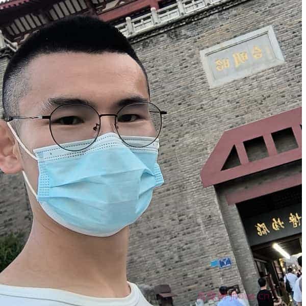 湖北29岁单身帅哥真诚找对象-龙岗征婚相亲网